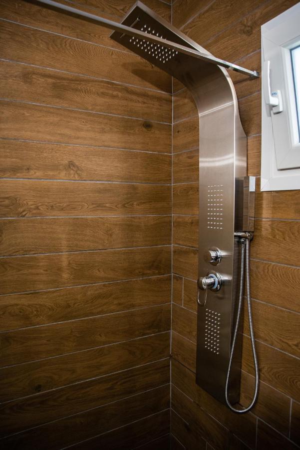 Ivi'S Kavala Apartment ภายนอก รูปภาพ
